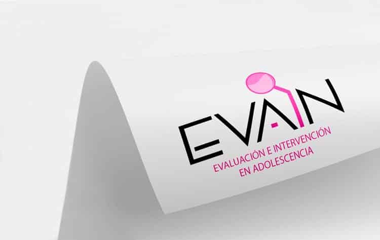 Mockup del logotipo de Evain