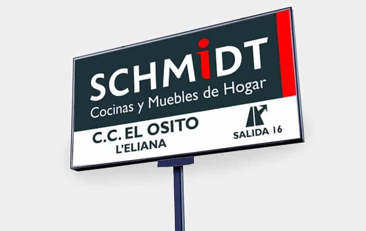Imagen del Mockup de valla publicitaria para Schmidt